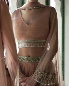 Lengha Blouse, Bridal Lengha, Blouse Ideas, Indian Couture, Trendy Blouse Designs, Trendy Blouses, Fancy Blouses, Fancy Blouse Designs, Blouse Design Models