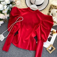 Caftan Tunic, Retro Tops, Trendy Fashion Tops, Puff Sleeve Blouse, Chiffon Shirt, Beautiful Blouses, Puff Sleeve Top, Red Blouses, Looks Vintage