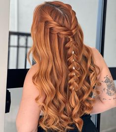 Royal Hairstyles, Bridal Hair Inspiration, Dance Hairstyles, Prom Hairstyles For Long Hair, Fancy Hairstyles, Hoco Hair, How To Make Hair, Prom Hair, Kids Hairstyles