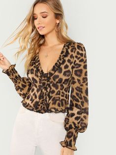 Cabi Clothes, Leopard Print Fashion, Animal Print Outfits, Animal Print Fashion, Professional Attire, Prom Dresses With Sleeves, Women Blouses, Hem Top, Leopard Print Dress