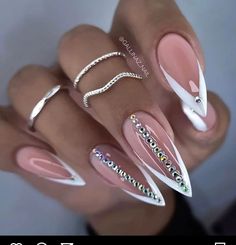 Golden Nails Designs, Acrylic Nails Stiletto, Golden Nails, Pointy Nails, Nail Candy, White Nail Designs, Nail Photos, White Nail