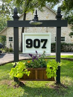 a sign that says how to create an address planter box