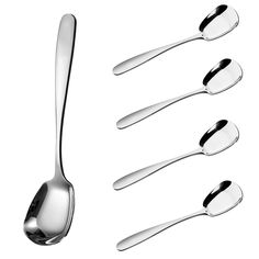 six spoons are arranged in the shape of an oar and one is empty