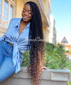 Braids Professional Look, Long Curly Knotless Braids, Leray Braids, Summer Hairstyles Black Women, Summer Hairstyles Curly, Curly Hair Summer, Lemonade Braids, Coi Leray, Big Box Braids Hairstyles