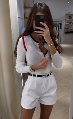 Spring Fashion 2025, Elegant Classy Outfits Aesthetic, Aesthetic Classy Outfit, Elegant Outfit Aesthetic, Yacht Outfit, Old Money Aesthetics, Country Club Aesthetic, Money Aesthetics, Club Aesthetic