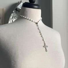 Reworked vintage cross rosary choker necklace  Reworked by me! Origin from Italy. Made to be a choker length Cross Necklace Aesthetic, Rosary Choker, Cross Rosary, Reworked Vintage, Rosary Necklace, Choker Necklaces, Rosary, Hogwarts, Necklace Etsy