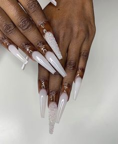 Short French Tip Acrylic Nails, Nails Timeless, Short French Tip, Nail Options, 4a Natural Hair, Short French, Nails With Glitter, Designer Nails, Long Nail Designs