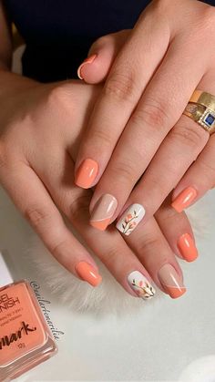 Uñas Spring Coral Nails, Coral Nail Art Summer, Fun Professional Nails, Coral Nail Designs Summer, Pretty Nail Art Designs French Tips, Coral Gel Nails Summer, Nails Acrylic Coral, Coral Nails With Design Summer, Coral Spring Nails