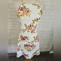 Fresh Floral Prints Add A Spring Time Style To This Sleeveless Keyhole Dress. - Square Neck - Sleeveless - Back Keyhole Detail - Floral Print - Slips On Over Head Nwot -- Never Worn. Approx. 36" Length Bust: 32" Waist: 23" Hips: 33" White Stretch Dress With Floral Print, Fitted White Sundress For Vacation, White Fitted Sundress For Day Out, White Fitted Sundress For Brunch, Keyhole Dress, Floral Squares, Skater Dress, Spring Time, Square Neck