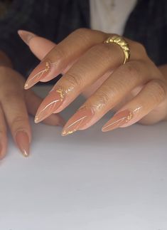 Nails Acrylic Sharp Almond, Gold Foil Tips Nails, Long Almond Nails Winter, November Nail Inspo 2023, Fall Nails Gel X Almond, One Finger Design Nails, Almond Glass Nails, Almond Gold Nails Designs, Natural Stilleto Nail