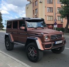 a brown mercedes benz benz benz benz benz benz benz benz benz benz benz benz benz benz benz benz benz benz benz benz benz benz