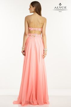 Color: Pink Coral Neckline: Sweetheart/Strapless Silhouette: A-Line Fabric: Chiffon Brand: Alyce Paris Style #: 1106 2 Piece Dress Short, Pink Chiffon Dress, Designer Formal Dresses, Suits Prom, Paris Style, Alyce Paris, Short Cocktail Dress, Pink Coral, Evening Gowns Formal