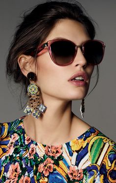 Dolce & Gabbana Dolce And Gabbana Sunglasses, Ray Ban Sunglasses Outlet, Classic Accessories, Ray Ban Outlet, Fashion 101, Pretty Shoes, 2015 Fashion, Large Earrings, Shoe Obsession