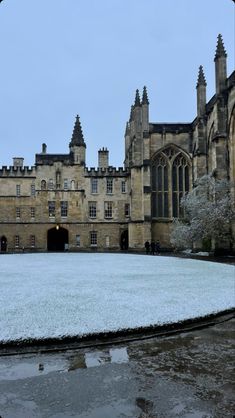 Snow and Winter edition New College, Oxford University, Oxford, University, Quick Saves