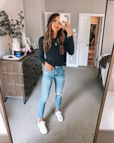 Woman Winter Outfits, Outfit Ideas For Work Casual, Mom Jean Fits, Girls Winter Outfits, Lauren Kay Sims, Texas Baby, Sneaker Outfits Women, Spring Attire, Ribbed Tee