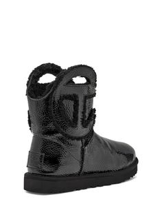 Ugg x telfar ankle boots by Ugg X Telfar. This item is in size 8 and the color is Black Patent Boots, Mens Ankle Boots, Ankle Boots Men, Oversized Tote Bag, Mens Uggs, Brown Shoe, Womens Boots Ankle, Womens Uggs, Black Ankle Boots