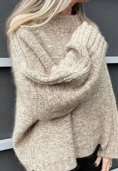 Oversize Hand Knitted Women Sweater Soft Thick Wool Jumper - Etsy Canada Loose Knit Jumper, Sweater Plus Size, Plus Size Sweater, Sweater Plus, Plus Size Pullover, Sweater Chunky, Thick Wool, Wool Jumper, Chunky Wool