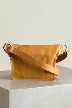 Hobo Brae Vintage Leather Hip Belt Bag | Overland Everyday Carry Crossbody Belt Bag For Mobile Phone, Leather Belt Bag With Cell Phone Pocket For On-the-go, Brown Belt Bag With Removable Belt For Travel, Travel Brown Belt Bag With Belt Loops, Travel Belt Bag With Belt Loops, Travel Belt Bag With Pouch Shape, Leather Belt Bag With Removable Belt For Travel, Everyday Carry Rectangular Belt Bag With Adjustable Strap, Rectangular Belt Bag With Adjustable Strap For Everyday