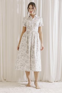 French Inspired Dress, Cute Midi Dresses, Movie Core, Hanbok Wedding, Toile Dress, Classic Midi Dress, Modest Midi Dress, Nursing Friendly Dress, Temple Dress