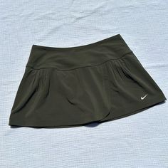 Nwot Nike Tennis Or Golf Skirt. Super Cute And Perfect For Summer! Build In Shorts. Dri-Fit Size: S (13" Waist 11.5 Length) Color: Olive Green 85% Polyester 15% Spandex 13" Waist 11.5" Length Nike Stretch Lined Skirt Bottoms, Nike Fitted Skirt, Nike Skort, Nike Skirt, Nike Tennis Skirt, Ponte Skirt, Club Skirts, Nike Skirts, Golf Skirt