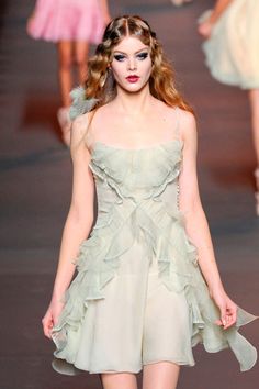 2011 Runway Fashion, Fairy Runway Fashion, 2011 Runway, Runway Outfits, Gala Dresses, Style Trends, Runway Pictures, John Galliano, Fashion And Style