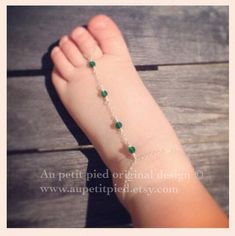 Baby barefoot sandals,baby foot jewelry-baby jewelry,baby girl gift,foot jewelry-toddler barefoot sa Barefoot Sandals Crochet Pattern, Barefoot Sandals Baby, Unique Baby Gift, Flower Girl Shoes, Gift Flower, Baby Sandals, Unique Baby Gifts, Baby Jewelry