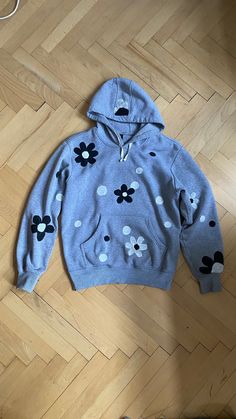 Upcycled hoodie with flower patterns on Casual Winter Sweatshirt With Floral Print, Casual Winter Floral Print Sweatshirt, Cotton Hoodie With Floral Print For Fall, White Floral Print Hoodie For Spring, Cotton Hoodie With Floral Print, Spring Cotton Hoodie With Floral Print, White Casual Hoodie With Floral Print, Gray Spring Hoodie, Floral Print Hoodie Sweatshirt For Spring