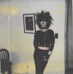 I'm posting Trad goth to show exactly where Siouxsie layed her goth eggs hehe <3 <3 More Traditional Goth 80s, Trad Goth Photography, Batcave Goth 80s, Trad Goth 90s, Trad Goth Outfits 80s, 80s Goth Hair, Goth Editorial, Trad Goth Hair, Batcave Goth