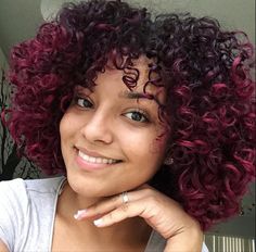 @faithincurls I love her color! Blonde Dye, Dyed Curly Hair, Dyed Hair Pastel, Brown Curls, Short Curls, Dyed Natural Hair, Natural Hair Community, Beautiful Story, Bouncy Curls