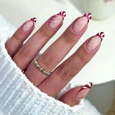 Peppermint Nail Art, Round Nail Designs, Happy Aesthetic, Simple Fall Nails, Nail Design Video, Aesthetic Life, Round Nails