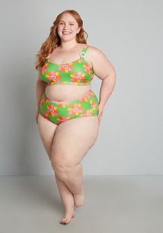 Retro High-waist Swimwear For Pool, Retro High Waist Swimwear For Pool, Retro High-waist Swimwear For Vacation, Retro High-waisted Pool Bottoms, Retro High Waist Swimwear For Vacation, Retro High Waist Bottoms For Pool, Playful High Waist Beach Bottoms, Vintage Inspired Swimwear, Floral Print Swimwear