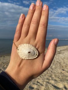 Handmade limpet shell bracelet  made from stainless steel parts and a limpet seashell collected by me ⚓️🌊🐚 longest length: 22cm  shortest length: 17cm  It possible to change the size! Shell Oyster Bracelet As Gift, Limpet Shell, Coral Beads Necklace, Shell Bracelet, Coral Beads, Coral Turquoise, Body Jewellery, Stainless Steel Bracelet, Bracelet Making