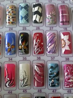 2000s Nail Salon Nails, Square 90s Nails, 2000 Nail Art Designs, Early 2000s Nail Art, Nail Designs 2000s, Y2k Gel Nails, 2000s Acrylic Nails, Old School Nails