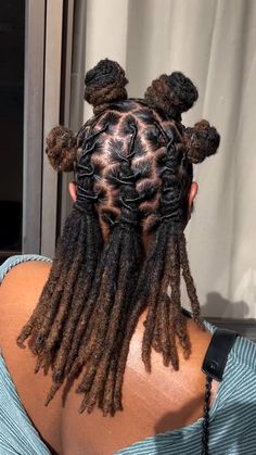 Locgician | Watch me do barrel twist 😍😍 I combed some of her ends out too so she can have the curly ends . It took me 3 hours to comb out more than... | Instagram Barrel Twist, Two Strand Twists, Two Strand Twist, Locs, Comb, Black Hair, Barrel