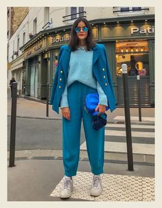 Emily Em Paris, Colour Combinations Fashion, Color Combos Outfit, Color Blocking Outfits, Office Casual Outfit, Looks Street Style