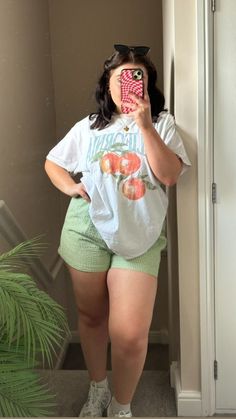 shorts linked below :) casual summer outfit idea, comfy casual outfit, easy outfit idea, checked shorts, gingham shorts, midsize shorts outfit Midsize Shorts, Shorts Midsize, New Balance 530 Trainers, Curvy Casual Outfits, Outfit Shorts, Gingham Shorts, Easy Outfit, Shorts Outfit