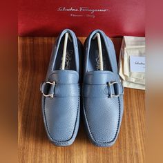 $750 Brand New 100% Auth Salvatore Ferragamo Men Blue Leather Loafers Size 6.5 Ee/40.5 Crafted From Soft Leather. Made In Italy Comes With A Box And Dust Bags. Salvatore Ferragamo Men, Ferragamo Men, Salvatore Ferragamo Shoes, Angelina Jolie, Leather Loafers, Blue Leather, Loafer Shoes, Salvatore Ferragamo, A Box