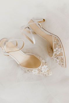 A photo of floral embellish bridal heels in white Bridal Pajamas, Bridal Tips, Wedding Look, Proposal Engagement, Wedding Looks, Wedding Bells