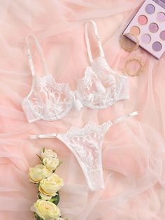 White Lingere, Mom Dr, Nikolai Gogol, Bra Types