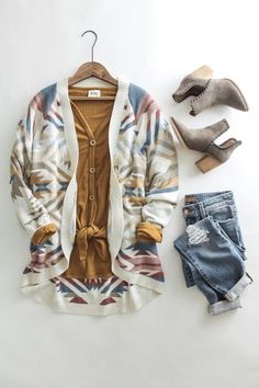 Pendleton White Sands Cocoon Cardigan | Women's outfits for Fall and Winter | aztec sweater | therollinj.com Fourth Trimester, Summer Fashion Casual, Aztec Sweater, Cardigan Outfit, Weather Outfits, Cocoon Cardigan, Women's Outfits, Cute Fall Outfits, Fun Style