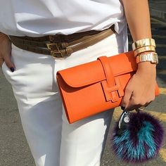 Pinterest: @ikaafuD0LL ✦ Hermes Jige, Hermes Clutch, Orange Purse, Hermes Orange, Handbag Heaven, Hermes Handbags, Hermes Bags, Mode Inspiration, Beautiful Bags