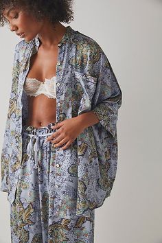 Boho Pajamas, Outfit Closet, Cute Outfits With Shorts, Bridesmaid Pjs, Bold Floral Print, Cute Lingerie, Free People Intimates, Sleep Shirt, Free Shirts