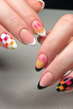 Full Nail Set Ideas, Cute Colourful Nails, Neon Checkered Nails, Cool Gel Nail Designs, Fun Nails Designs, Graphic Nail Designs, Colour Changing Nails, Weird Nail Art, Chrome Summer Nails