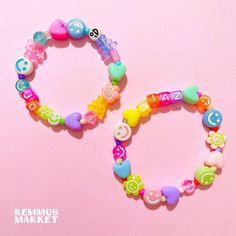 "Show your positive vibe with smiley flower bracelet inspired by 90s/Y2K 💖 Bracelet is made using acrylic, clay and glass beads on stretchy cord. It will be perfect as a cute gift! Made to order with lots of love by me🫶🏻 ✿Design✿ You will receive similar pastel tone bracelet in the picture. (One of a kind If you want to personalize, please don't forget to add! - letters only. ✿Size✿ We would say M: 7 - 7.5\" is standard.  For your reference, 5'3\" 115lb model wears size small:)" Ootd Pastel, Bracelet Y2k, Smiley Flower, Pastel Bracelet, Festival Bracelets, Y2k Phone, Custom Bracelet, Bracelet Friendship, Summer Bracelets