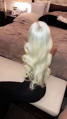 hey it’s @kjvougee ! check out my boards ❤️✨ Blonde Hair Inspiration, Peinados Fáciles Para Cabello Corto, White Blonde, Bleach Blonde, Hair Laid, Platinum Blonde Hair, Colored Hair, Platinum Blonde, Black Girls Hairstyles