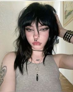 Dark Alternative Hair, Ethereal Aesthetic Makeup, Natural Goth Makeup, Ethereal Goth, Alt Girls