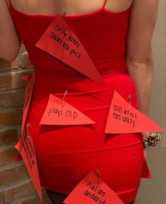 HALLOWEEN PARTY COSTUME “RED FLAGS” COSTUME / funny last minute halloween costume idea 🏁🚩 Red Halloween Costume, Red Halloween, Costume Carnaval, Hot Halloween Outfits, Pretty Halloween Costumes, Duo Halloween Costumes, Holloween Costume