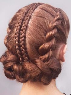 All the women who still can't find the perfect styles of braids and wedding hairstyles they can visit here for best ever trends of mixed braid styles to make special occasions memorableLike earlierthis time we again tried our best to provide you amazing styles braid styles to wear in 2018. Hairstyles Halloween, Men Prom, Halloween Hairstyles, Hairstyle Short, French Braid Hairstyles, Cute Braided Hairstyles, Ethnic Hairstyles, School Hairstyles, Human Braiding Hair