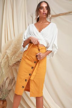 Picnic Mustard Yellow Button Down Linen Midi Skirt Classy Ootd, Mustard Skirt, Linen Midi Skirt, Spring Business Casual, Pencil Skirt Outfits, Button Outfit, Chic Skirts, Trendy Skirts, Yellow Skirt