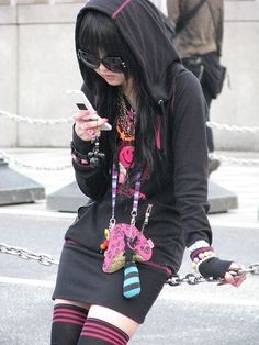 Scene Girl, Tokyo Street Fashion, Scene Outfits, Gyaru Fashion, Scene Girls, Scene Fashion, Scene Kids, Tokyo Fashion, Alt Fashion